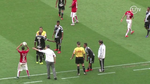 Jogadores da Ponte reclamam de falta de fair play do Inter e jogo termina com confusão
