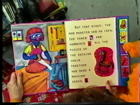 Sesame Street Zoes First Bed and Zoe Pretends to Be Gina