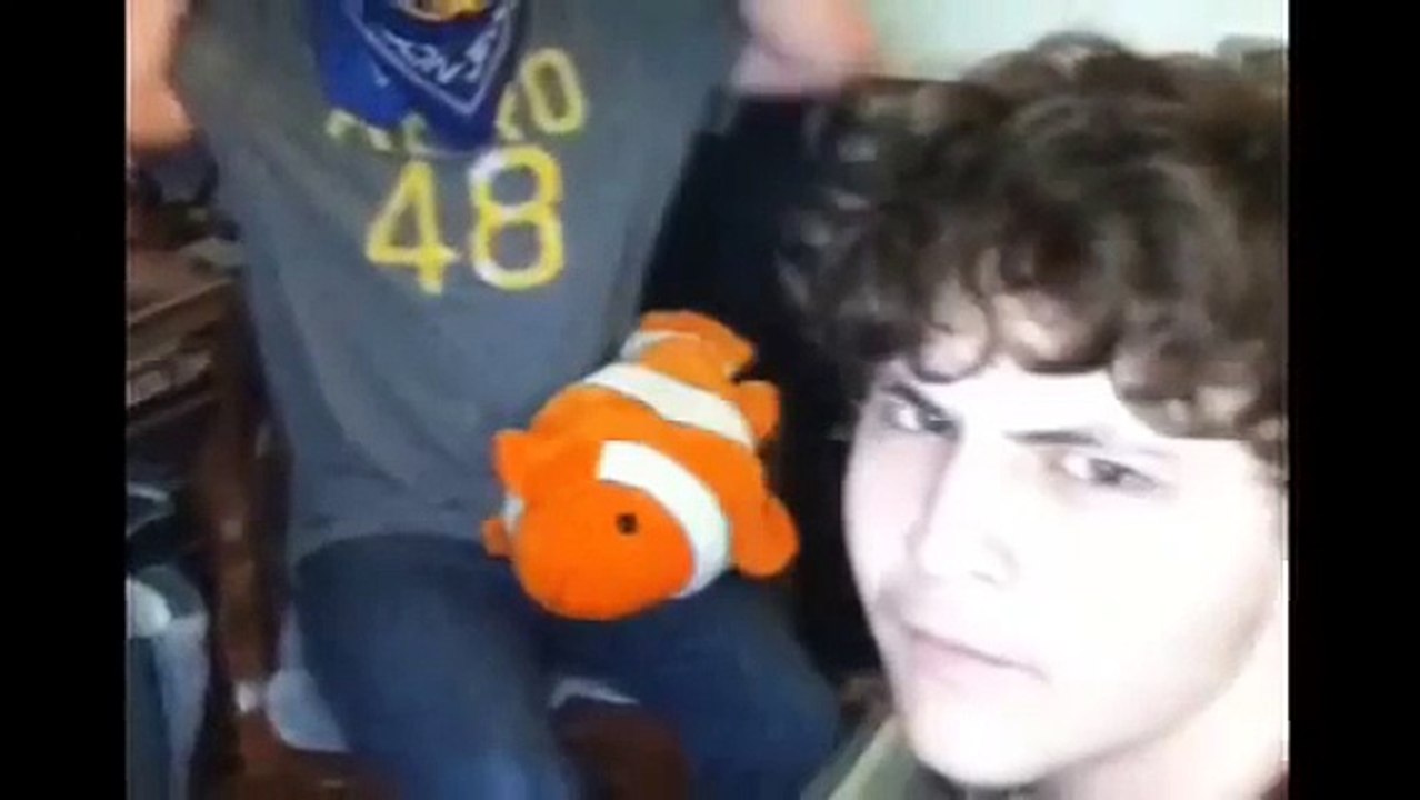 EPIC RAP BATTLE PITBULL VS. EMINEM LIVE