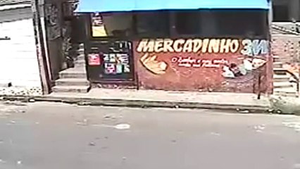 Don't you even try to rob this cafe in Brazil