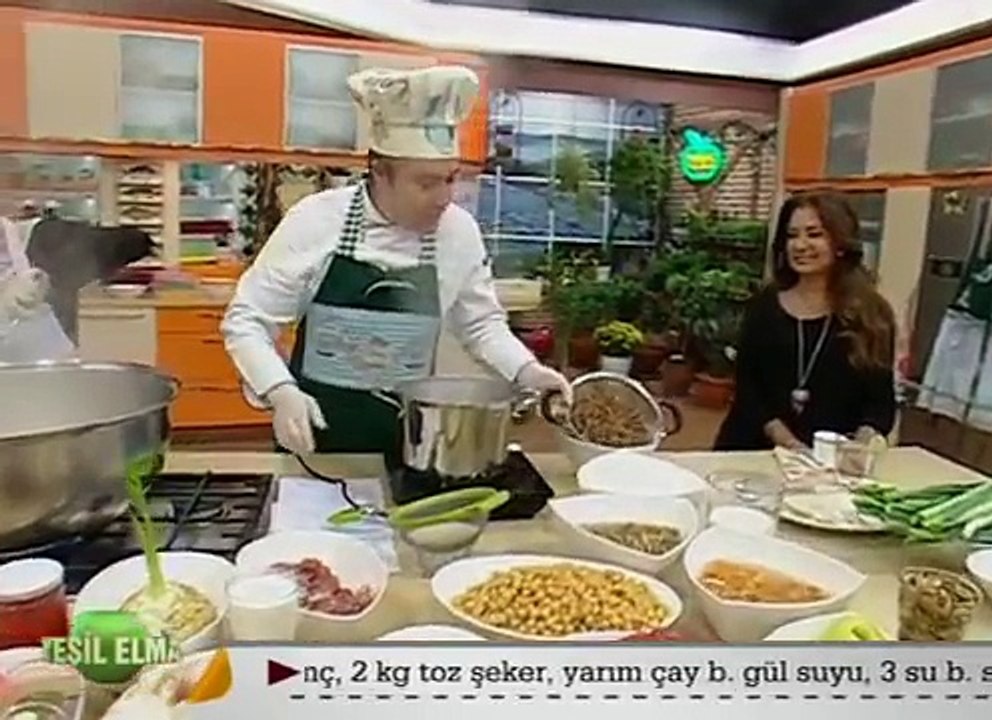 Oktay Usta - Yeşil Elma - Kazanda Aşure Tarifi