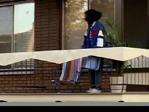 Fais-moi peur ! saison 3 - L_#039;appartement 214 (partie 2) - vidéo dailymotion