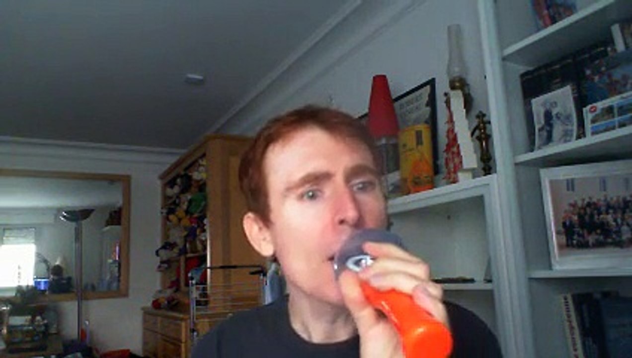 Wiwi égratigne "Tom Bombadilom" de Jacques Higelin