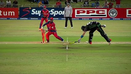 Kevin Pietersen wallops 30 runs in the last over