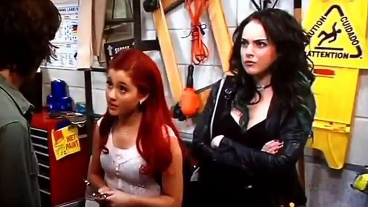 Victorious Beck and Jade fight scene