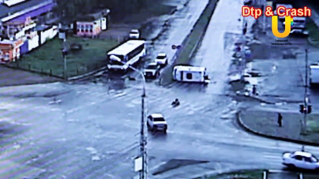 Новая подборка дтп с участием автомобилей скорой помощи. compilation crashes er