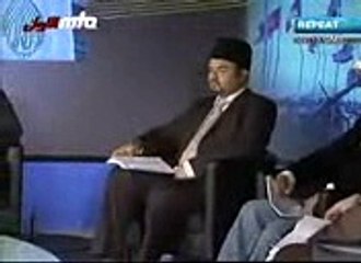 Duniya Mein Yeh Kia Fitna Utha Hy