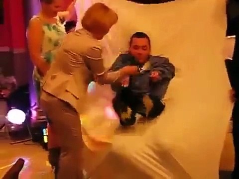 Очень Смешной Прикол на Свадьбе!СМОТРЕТЬ ВСЕМ