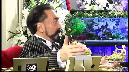 Sokakta mendil satan çocuklara 25 kuruş da olsa mutlaka para verilmeli kimse bundan fakir olmaz