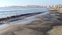 Report TV - Ndotja, pastrohet vija bregdetare e Durrësit