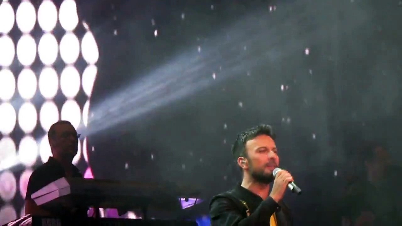 Tarkan-Sevdanın Son Vuruşu Harbiye 2010 HD