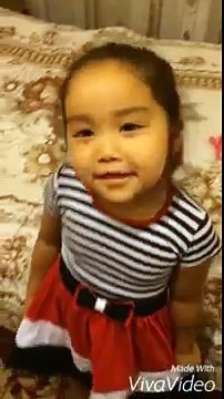 Как отобрать у сестренки планшет. Готовьтесь посмеяться от души!