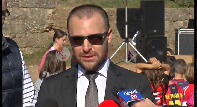 Bashkia e Tiranës aktivitet ku u përfshinë të rinjtë e shkollave 9 vjeçare - Ora News-Lajmi i fundit