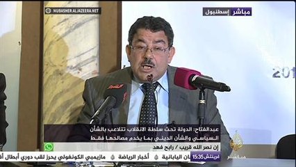 سيف عبدالفتاح: سلطة الانقلاب تعمل على ترسيخ "ألوهية الدولة" فهي تمنع وتمنح وكأنها الرازق كما تأخذ الأجل