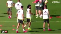 Cristiano Ronaldo And Marcelo Goal Celebration Hand Shake During Real Madrid Training 23/0