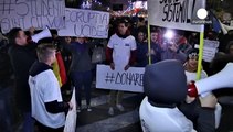 Folytatódott a tüntetés és a gyász Bukarestben