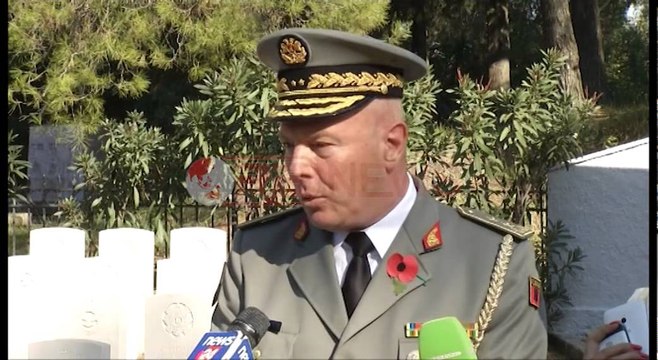 Nderohen dëshmorët britanikë, pjesëmarrës edhe presidenti Nishani- Ora News- Lajmi i fundit-