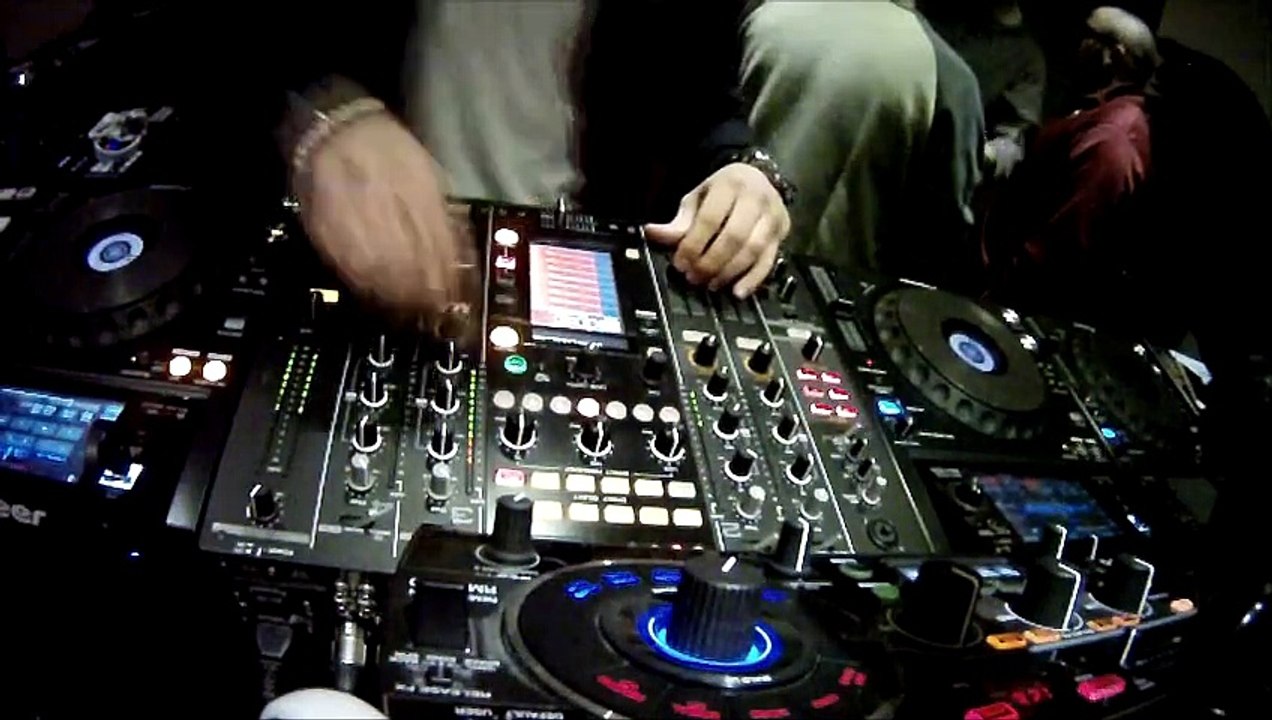 Mix by Deejay MC Electro House 10/15 Trevent Exported DJformation.be