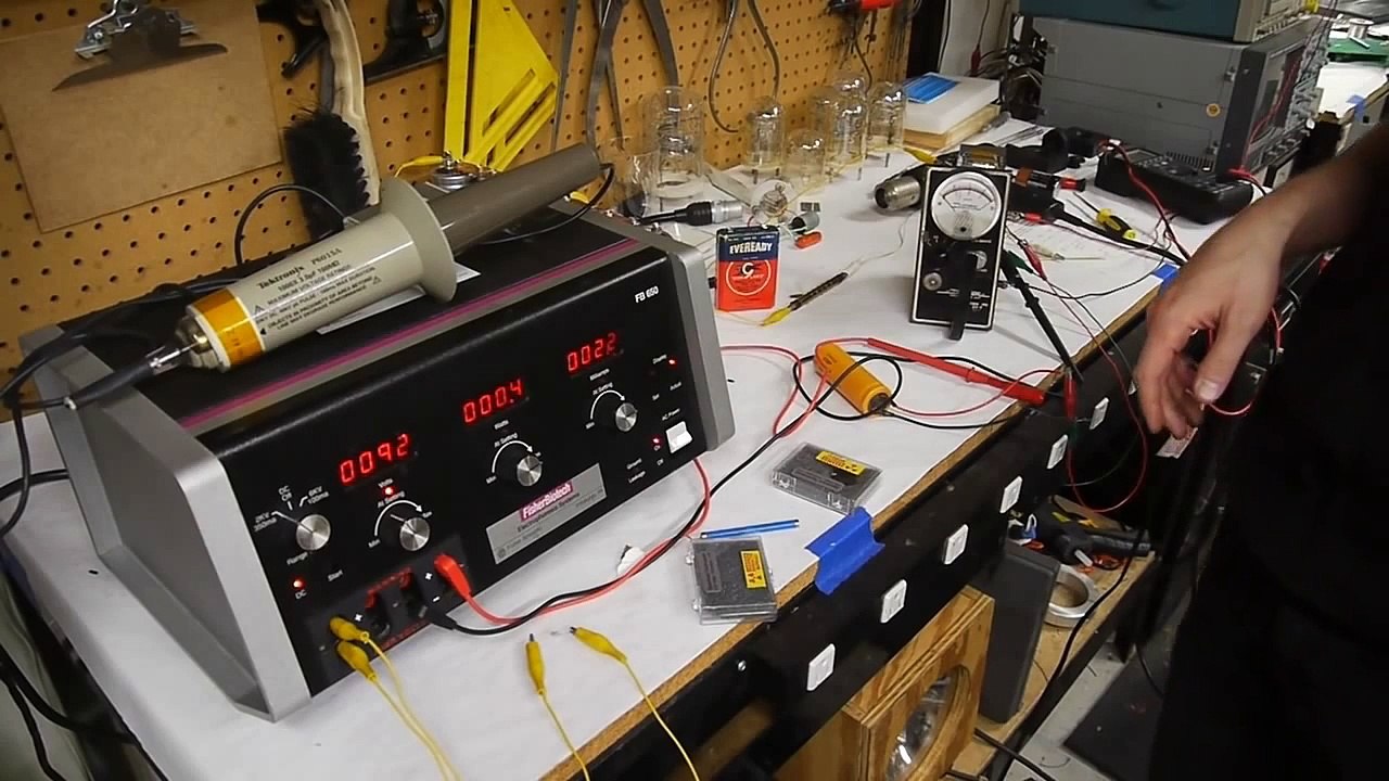 Detectron DG-2 geiger counter teardown and testing