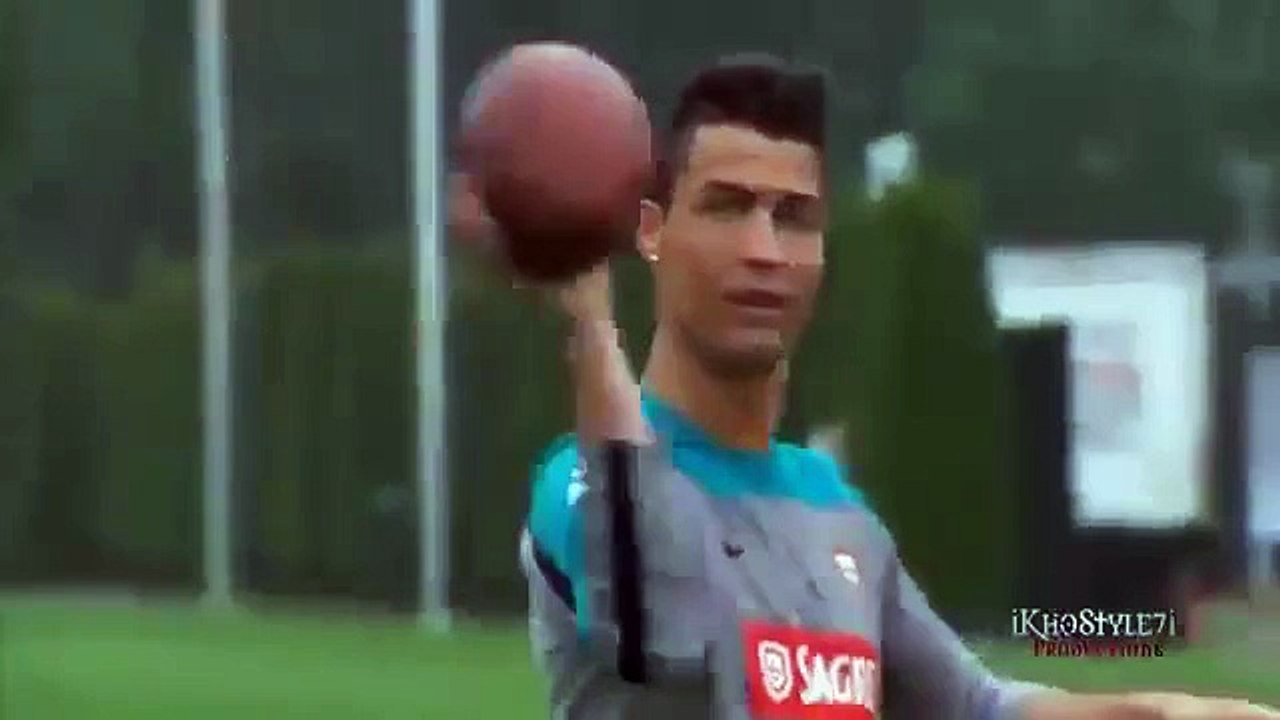 Cristiano Ronaldo Playing American football