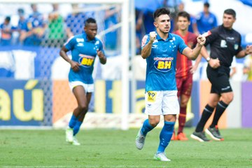 Só deu bigode! De virada, Cruzeiro bate o São Paulo no Mineirão