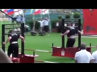 فيديو رهيب رجل خارق القوة يرفع اوزان هائلة