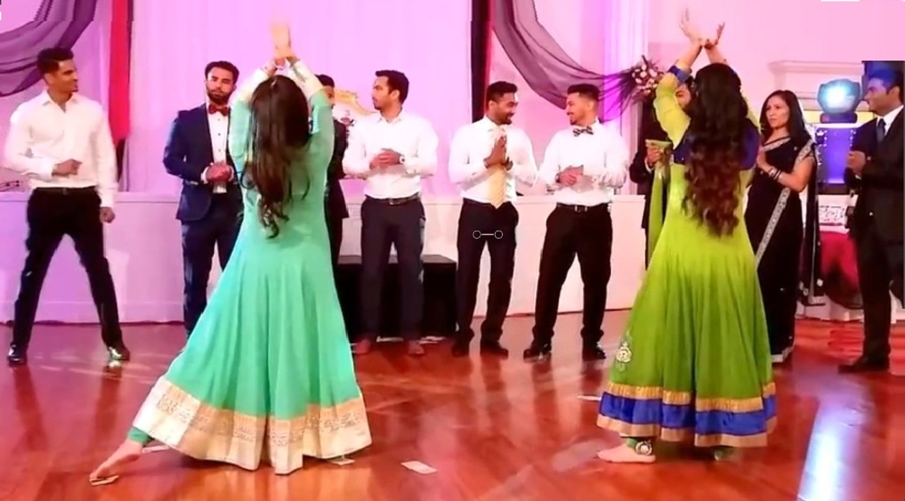 Pakistani Wedding Superb Dance On (Balam Pichkari) HD ✔