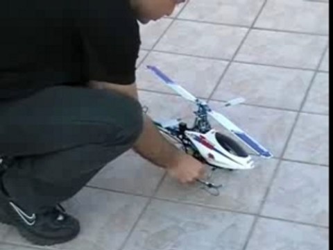 Trex 450 loopings et translations