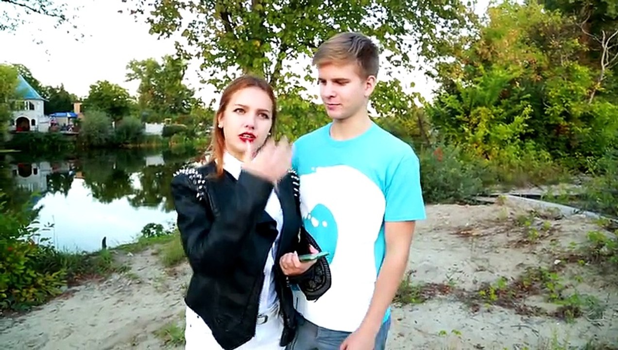 Почему нужно закрывать глаза при поцелуе   Как научиться Правильно Целоваться   Урок 60