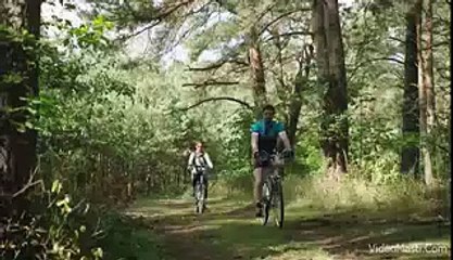 Amazing Farmer Delivers Food In Superfast Tractor - Must Watch