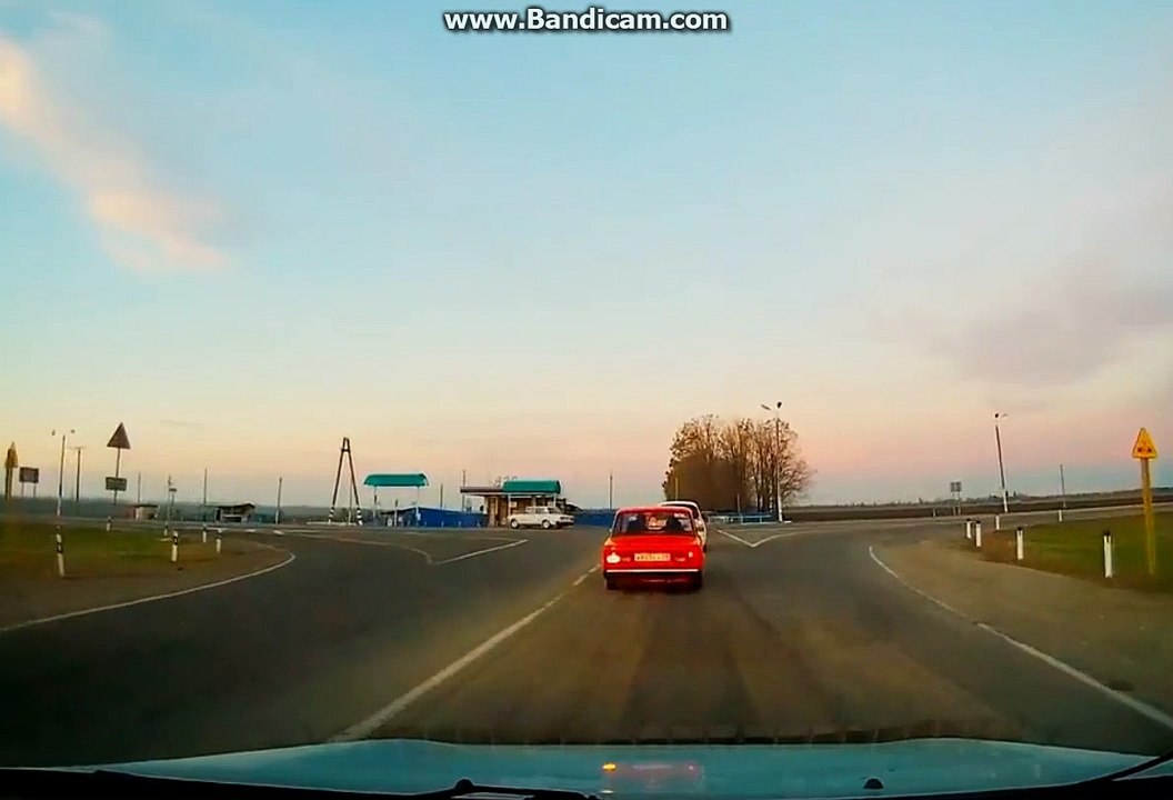a hard crash accident by lorry