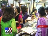 Falling gold price brings cheer for consumers on this Dhanteras, Rajkot - Tv9