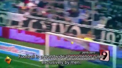 Fa impazzire tutti in campo, poi si spoglia e lascia di sasso i giocatori