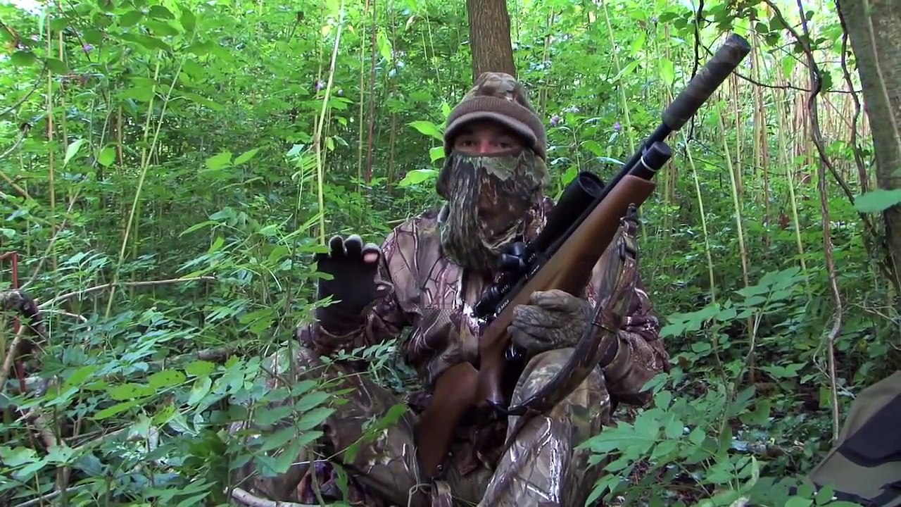 The Airgun Show – autumn squirrel shooting and the Weihrauch HW100KT