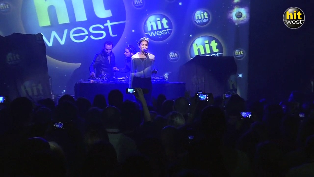SYNAPSON feat TESSA B - All in you (Hit West - Backstage Live -Vannes 2015