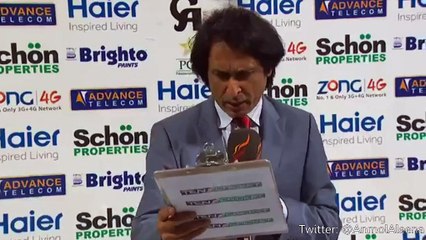 Shahid Afridi refuses to meet hand with girl.