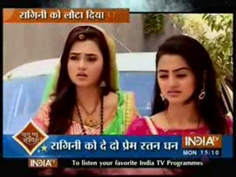 Sanskar se Badla lene ke liye Ragini ne kiya Lakshya aur Swara ki Shaadi ka Faisla - 9 november 2015 - Swaragini