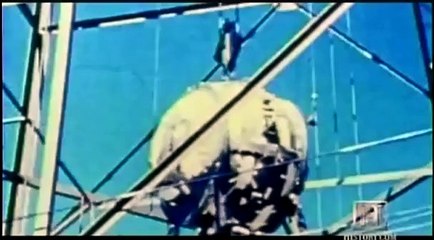 HOW IT WORKS: The Atomic Bomb (720p)