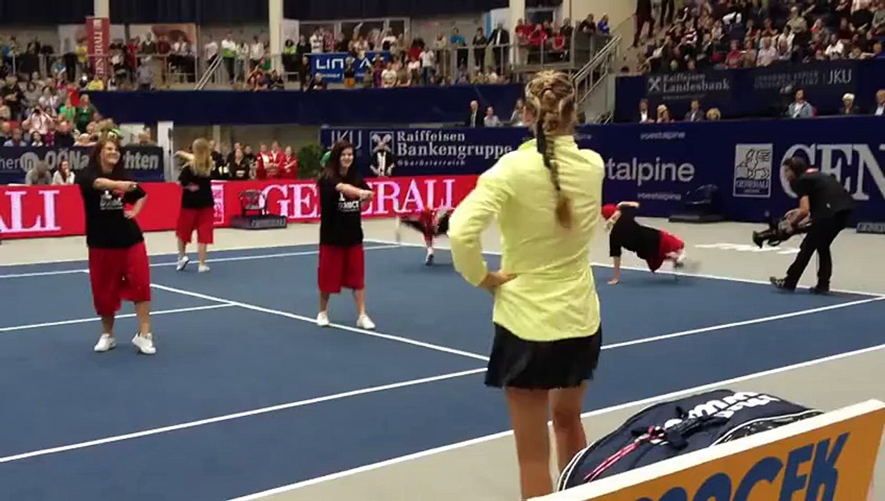 Victoria Azarenka - Dancing Queen..
