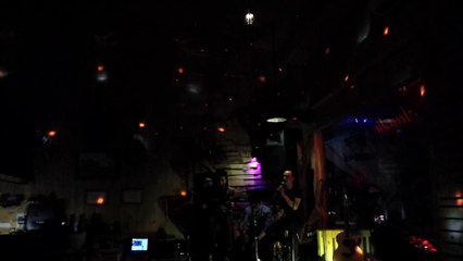 Cô Gái Đến Từ Hôm Qua Guitar