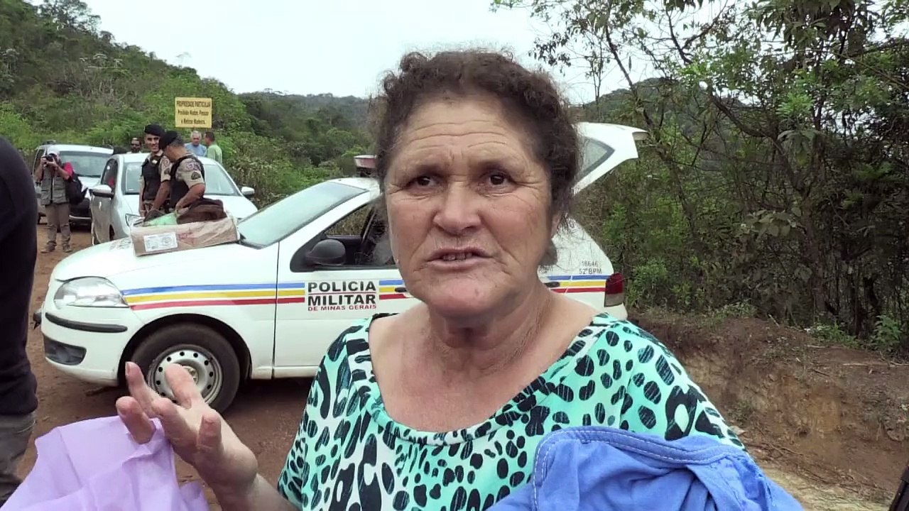 Verzweifelte Menschen nach Schlammlawine in Dorf in Brasilien