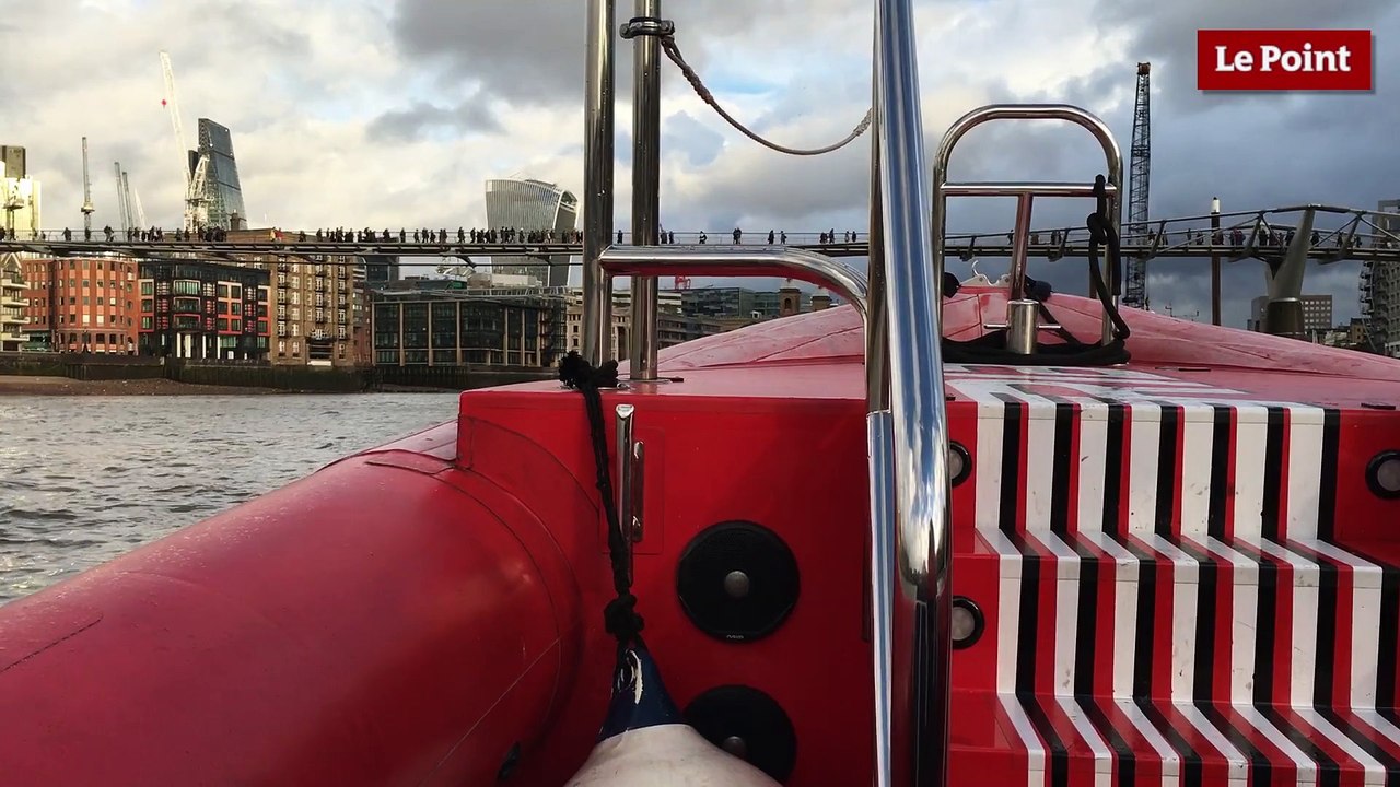 Une course poursuite sur la Tamise façon James Bond