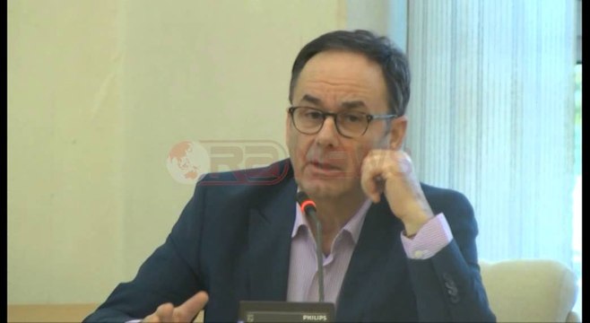 Panairi i Librit, sivjet bashkë me librat do merrni dhe kuponin tatimor- Ora News- Lajmi i fundit-