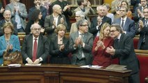 El Parlament de Cataluña aprueba la declaración de independencia con 72 votos a favor -Junts pel Sí y la CUP- y 63 en contra