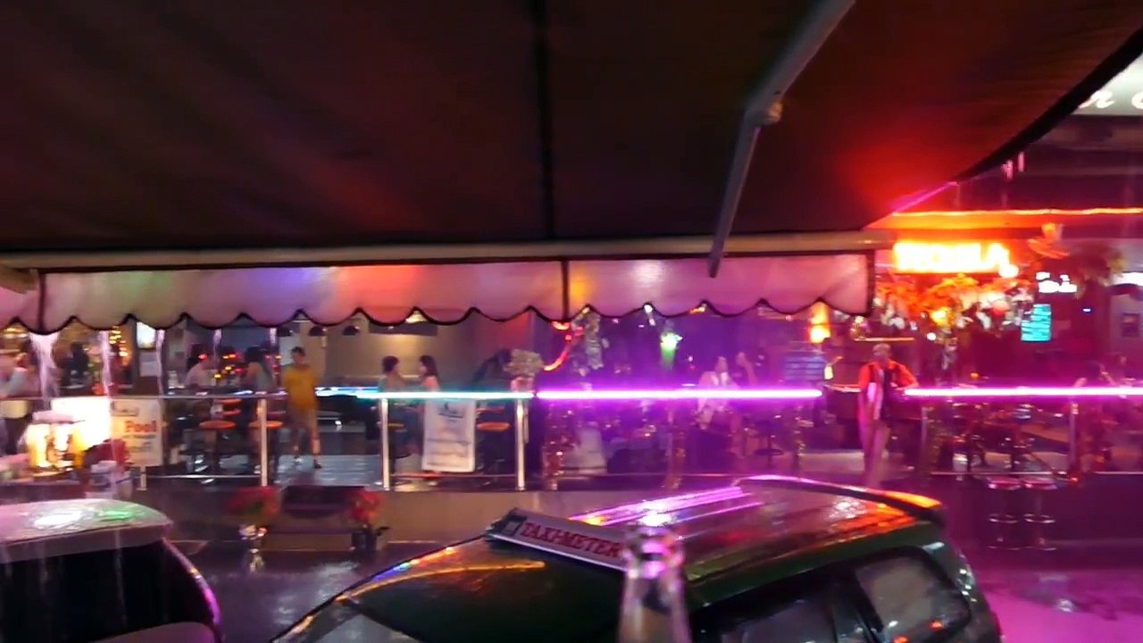 Bangkok Soi 4 Strikers Thai Girls Nightlife