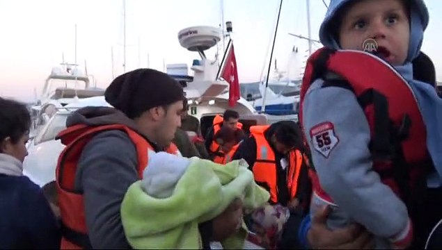Refugees rescued by Turkish coast guard in Aegean Sea