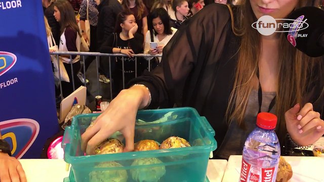 Bizutage d'Emma CakeCup ! - Marion et Anne-So