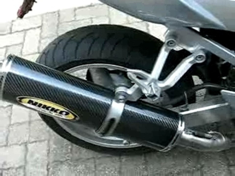 SV 650 nikko racing