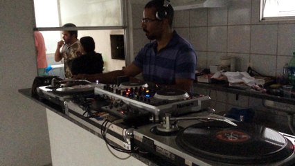 2015-11-08 18:57:11 Marlos Oliveira