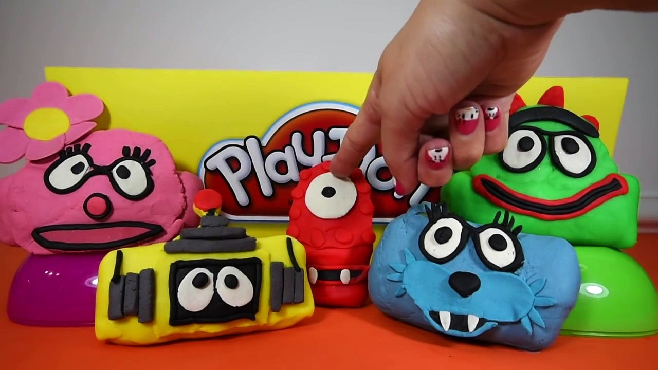 Yo Gabba Gabba! Stacking Cups Learn Colours with Nesting Dolls - Learning to Count Surpris